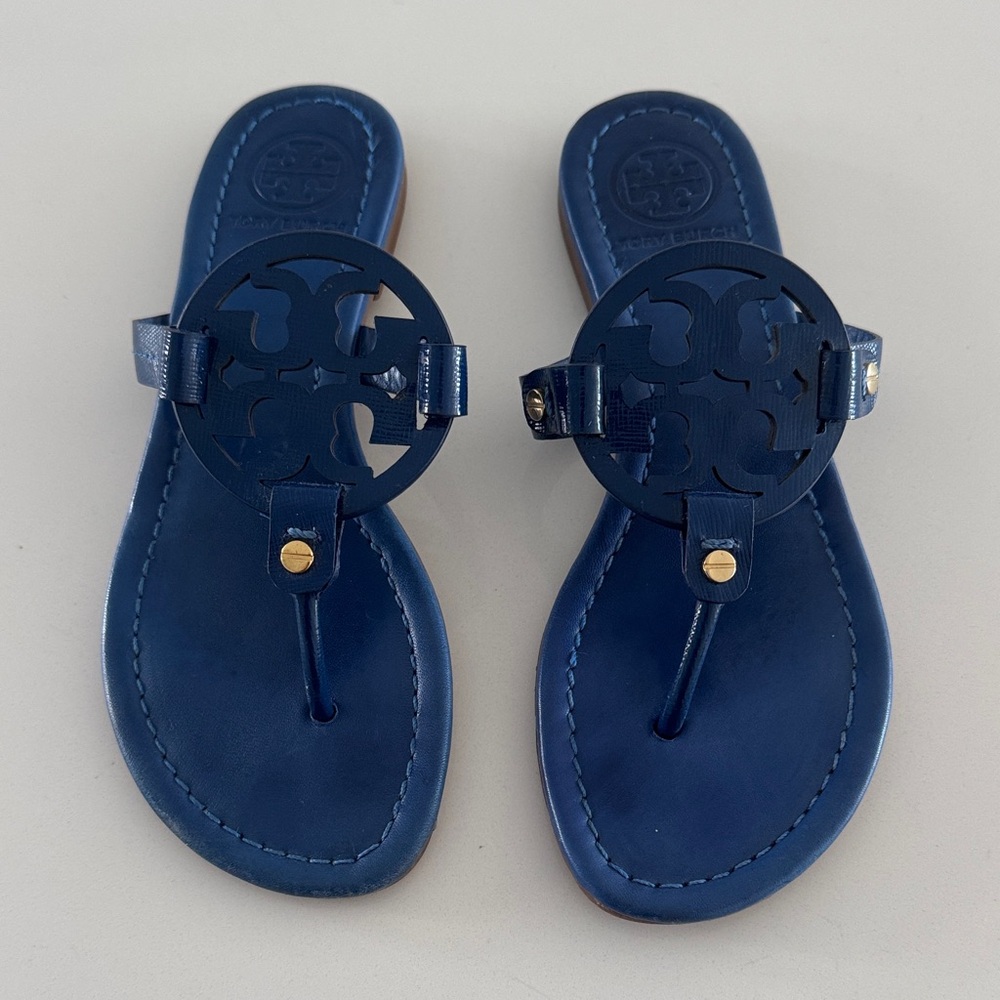 Tory Burch Navy Logo Cutout Leather Thong Sandals